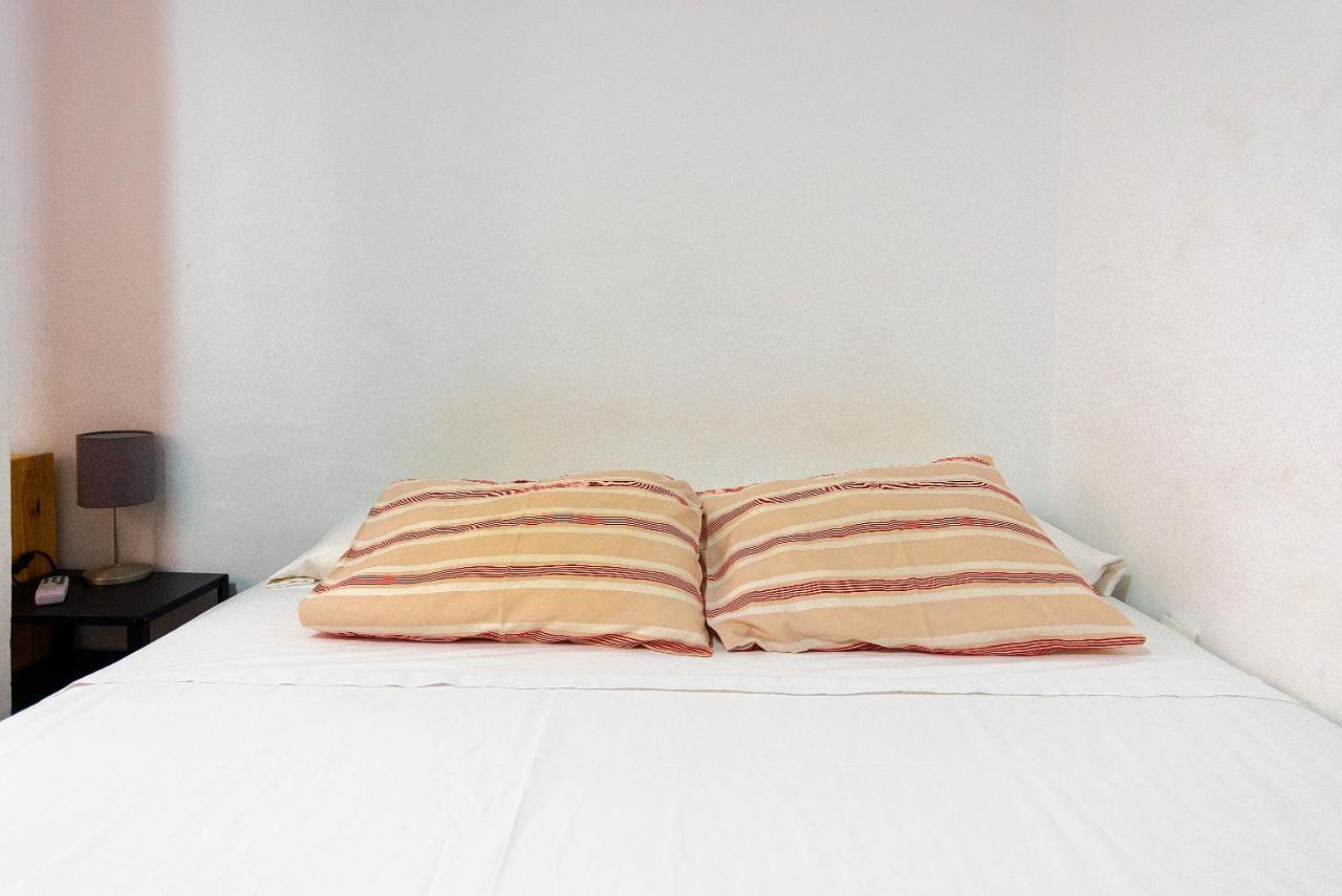 Rooms Young People Only, Soho Citycenter مالقة المظهر الخارجي الصورة