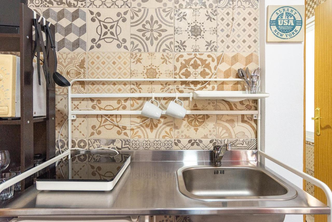 Rooms Young People Only, Soho Citycenter مالقة المظهر الخارجي الصورة