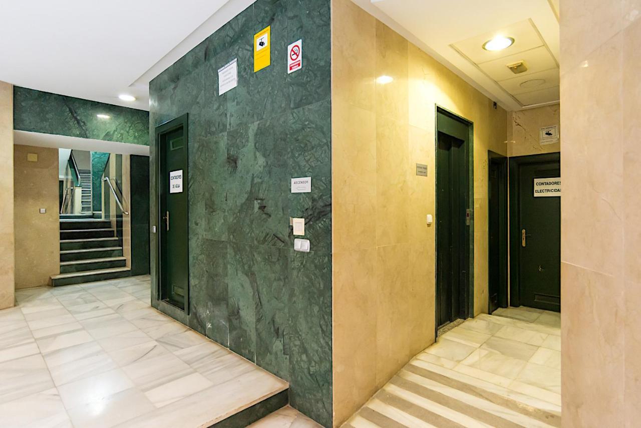 Rooms Young People Only, Soho Citycenter مالقة المظهر الخارجي الصورة
